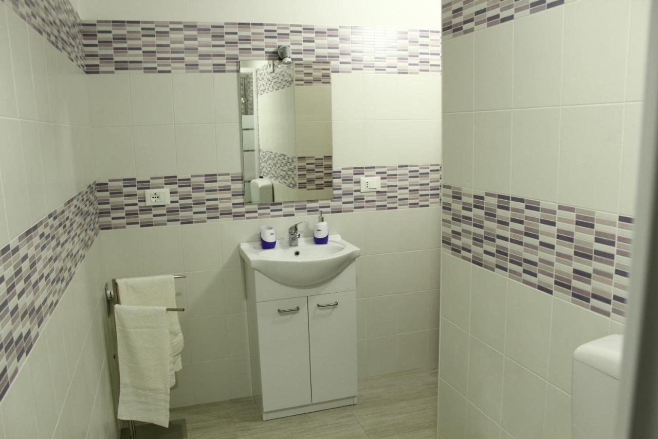 קאסטלמארה דל גולפו Roberto Guest House מראה חיצוני תמונה
